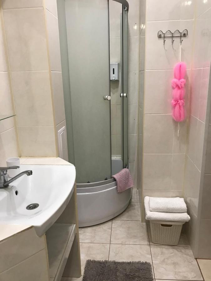 Rent Apartment In The Center Of צ'רניהיב מראה חיצוני תמונה